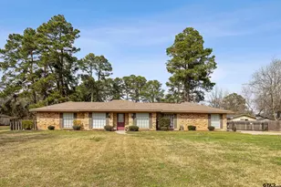 1302 W Sabine St, Carthage, TX 75633 - Photo 2