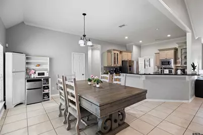 618 Huntwick Ln, Tyler, TX 75703 - Photo 10
