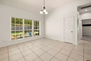 618 Huntwick Ln, Tyler, TX 75703 - Photo 12