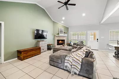 618 Huntwick Ln, Tyler, TX 75703 - Photo 14
