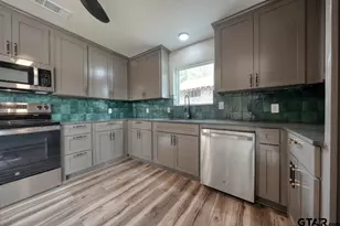 1221 Chateau Ln, Hideaway, TX 75771 - Photo 18