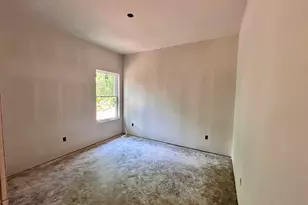 201 E Fleming, Longview, TX 75604 - Photo 8