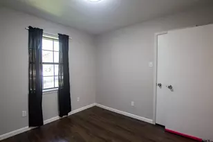 544 Cherry St, Chandler, TX 75758 - Photo 16
