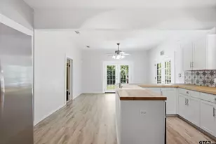 1009 N Pacific, Mineola, TX 75773 - Photo 10