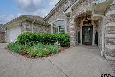 205 Heritage Ct, Lindale, TX 75771 - Photo 2
