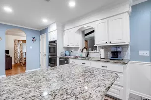 2405 Bentwood Dr, Palestine, TX 75803 - Photo 16