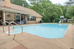 2405 Bentwood Dr, Palestine, TX 75803 - Photo 38