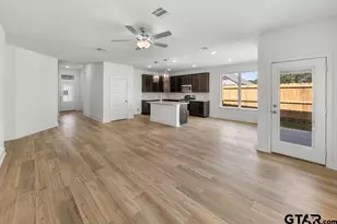 7042 Cottage Sq, Tyler, TX 75703 - Photo 12