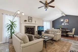 1201 Corey Dr, Whitehouse, TX 75791 - Photo 2