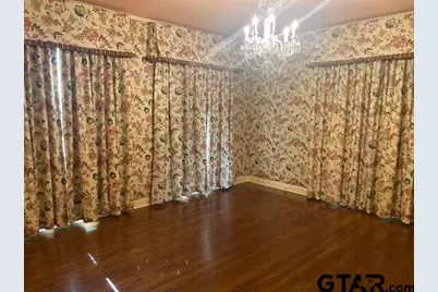 114 E Second, Tyler, TX 75701 - Photo 38