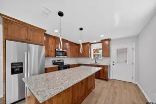 926 S Academy Ave, Tyler, TX 75701 - Photo 10