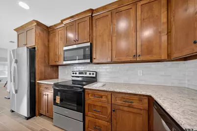 926 S Academy Ave, Tyler, TX 75701 - Photo 2