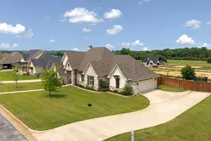 226 Sunnys Halo Blvd, Bullard, TX 75757 - Photo 2