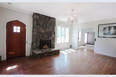1301 Chilton Ave, Tyler, TX 75701 - Photo 4
