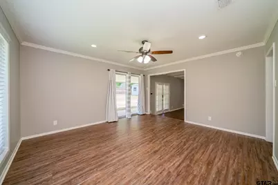 317 E Robinwood, White Oak, TX 75693 - Photo 20