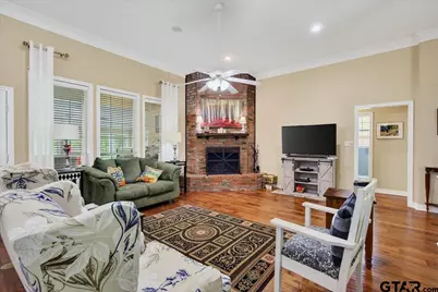 1448 W Tanglewood Dr, Hideaway, TX 75771 - Photo 4