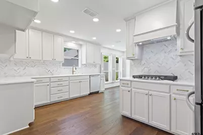 842 Ashford Ct, Tyler, TX 75703 - Photo 8