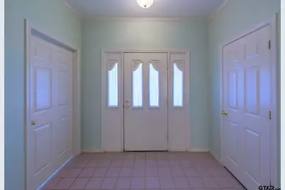 303 Canterbury Ct, Tyler, TX 75703 - Photo 14