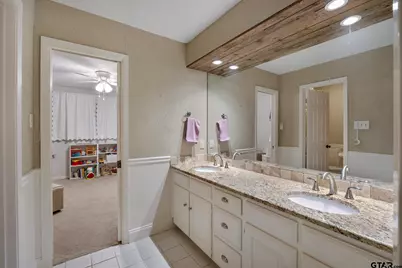 807 Fox Cove St, Tyler, TX 75703 - Photo 32