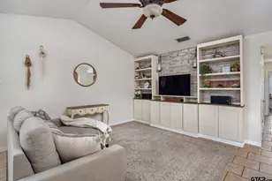 400 South Town, Tyler, TX 75703 - Photo 8