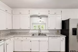 1611 N Pacific St, Mineola, TX 75773 - Photo 14