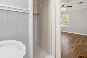 1611 N Pacific St, Mineola, TX 75773 - Photo 32