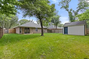 541 Frederick Cir, Flint, TX 75762 - Photo 2