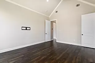 7574 Northlake Dr, Tyler, TX 75703 - Photo 18
