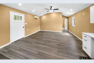 3730 Deer, Gilmer, TX 75644 - Photo 10