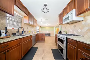 110 Cheryl St, Longview, TX 75604 - Photo 8