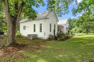 529 E Fm 323, Palestine, TX 75801 - Photo 2