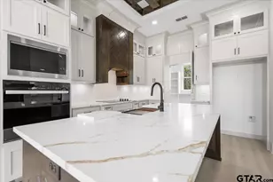 17077 Woodcrest Cir, Lindale, TX 75771 - Photo 8