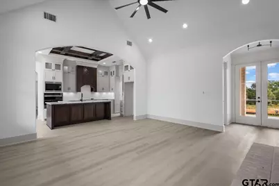 17077 Woodcrest Cir, Lindale, TX 75771 - Photo 10