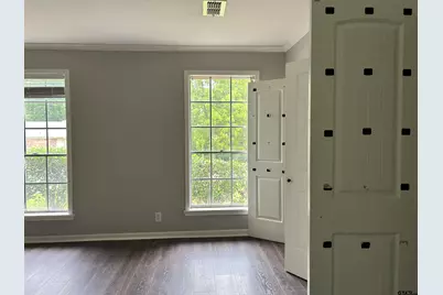 706 Inwood Dr, Palestine, TX 75801 - Photo 18