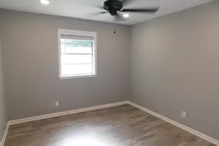 303 S Langham St, Troup, TX 75789 - Photo 6