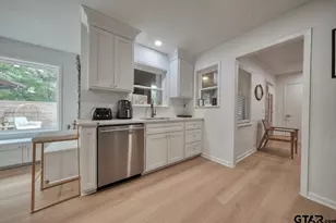 203 Texas Dr, Hideaway, TX 75771 - Photo 10