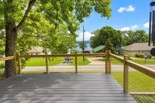 22733 Creekwood Dr, Flint, TX 75762 - Photo 1