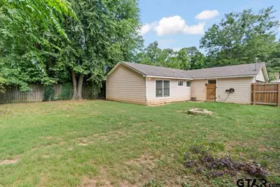 208 Richardson Street, Longview, TX 75602 - Photo 18