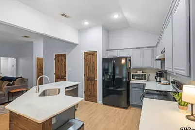 341 Frederick Cir, Flint, TX 75762 - Photo 14