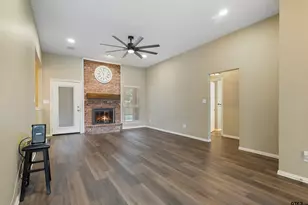 514 Juanita, Chandler, TX 75758 - Photo 12