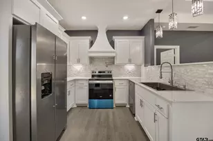 903 Bethune, Jacksonville, TX 75766 - Photo 14