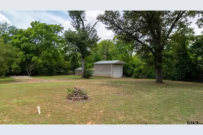 2121 S Sneed, Tyler, TX 75701 - Photo 18