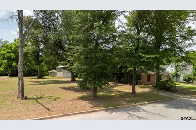 2121 S Sneed, Tyler, TX 75701 - Photo 12