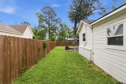 307 Locust Street, Winnsboro, TX 75494 - Photo 20