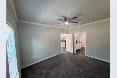 429/501 W Vance, Tyler, TX 75702 - Photo 8