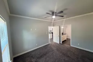 429/501 W Vance, Tyler, TX 75702 - Photo 8