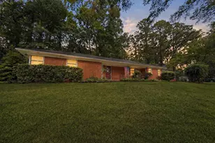 107 Lakeside Dr, Palestine, TX 75801 - Photo 2