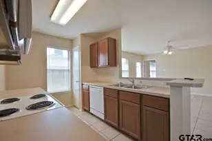 703 Memory Ln, Whitehouse, TX 75791 - Photo 8
