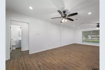 423 Hardee Dr, Chandler, TX 75758 - Photo 6