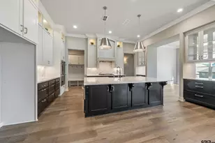 7580 Northlake Dr, Tyler, TX 75703 - Photo 10